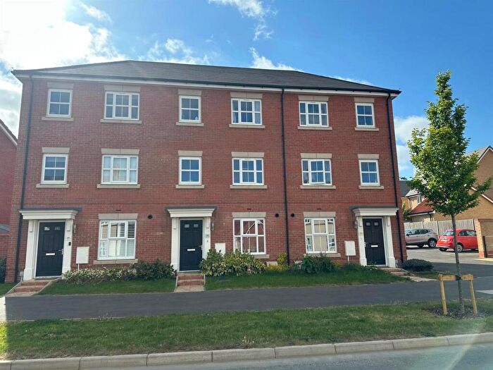 4 Bedroom Town House For Sale In Fuller Way, Stowmarket, IP14