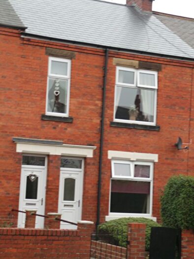 2 Bedroom Flat To Rent In Glebe Terrace, Gateshead, NE11