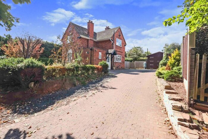 2 Bedroom Property For Sale In Kings End Road, Powick, Worcester, WR2