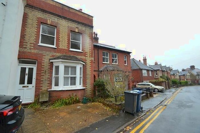 3 Bedroom House To Rent In Bedroom Semi-Detached House In Godalming, GU7