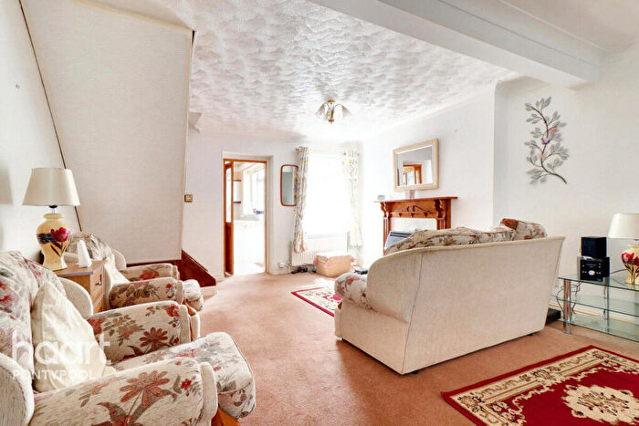 2 Bedroom Terraced House For Sale In Llanover Road, Pontypool, NP4