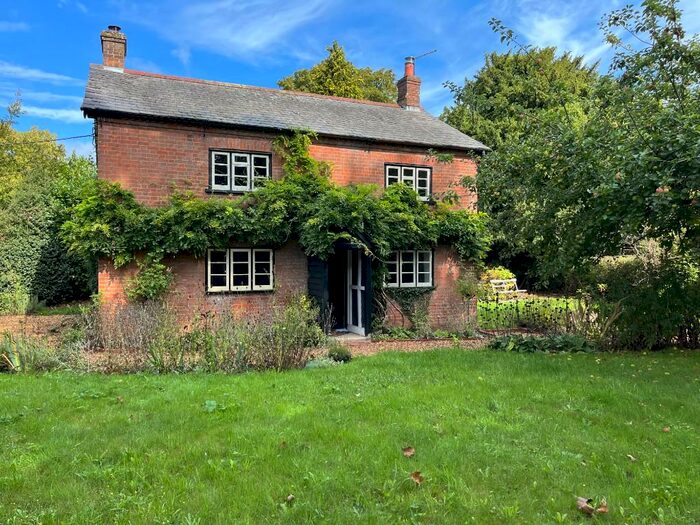 3 Bedroom Detached House To Rent In Oakley Road, Mottisfont, Romsey, SO51