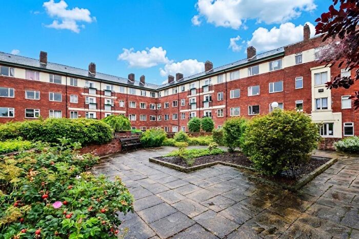 2 Bedroom Flat For Sale In Eccles New Road, Kielder Square, M5