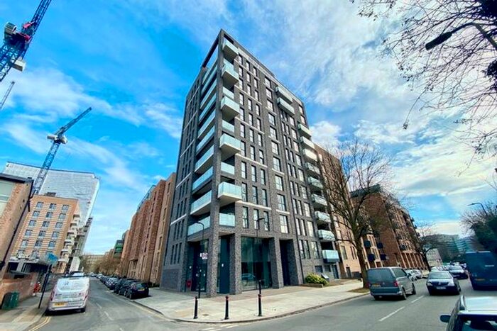 2 Bedroom Flat To Rent In Blackburn Court, Bollo Lane, W3