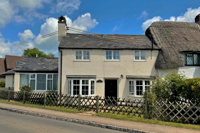 4 Bedroom Cottage To Rent In Crooked Chimney, Main Road, Lacey Green, Buckinghamshire, HP27