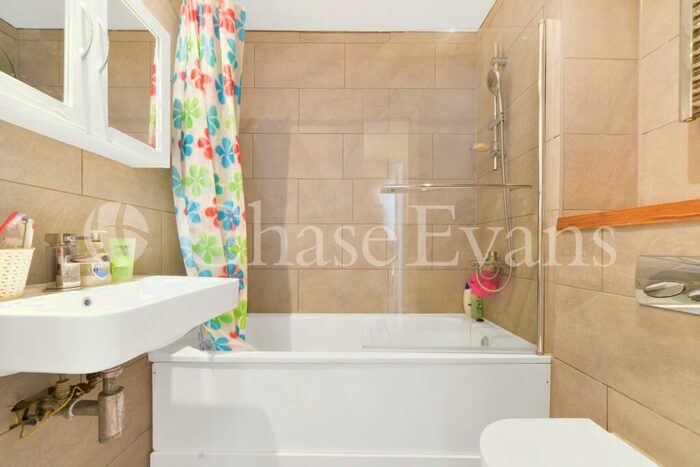 1 Bedroom Flat To Rent In Arboretum Place, Barking, London, IG11