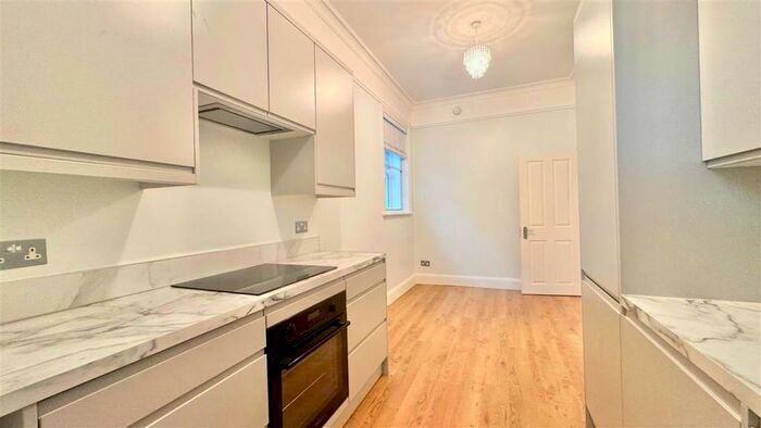 2 Bedroom Flat For Sale In Dunrobin Court, Finchley Road, NW3