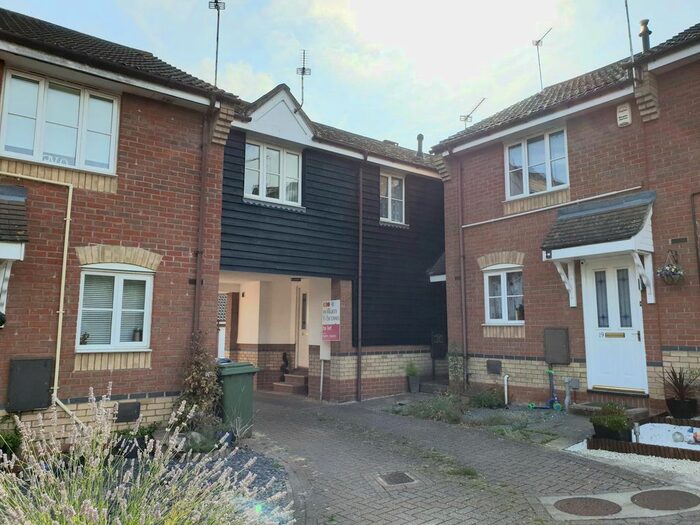 1 Bedroom Flat To Rent In Swallowtail Close, Pinewood, Ipswich IP8