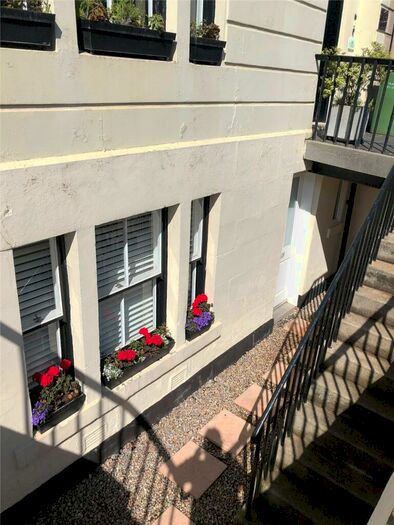 2 Bedroom Flat To Rent In Berkeley Street, Glasgow, G3