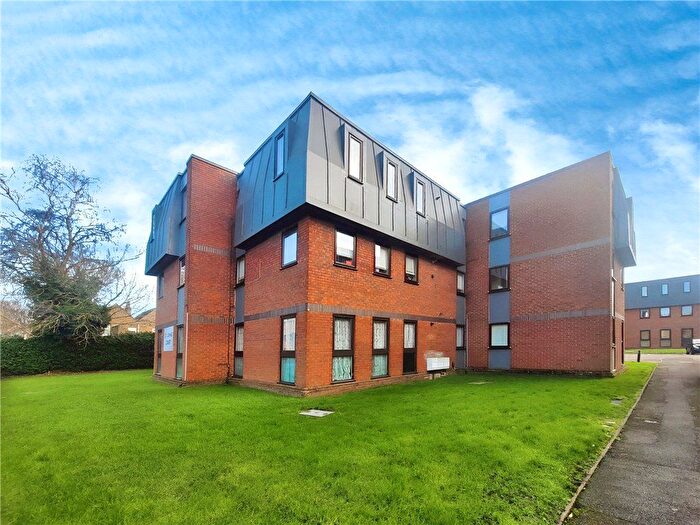 1 Bedroom Flat To Rent In Church Road, Egham, Surrey, TW20