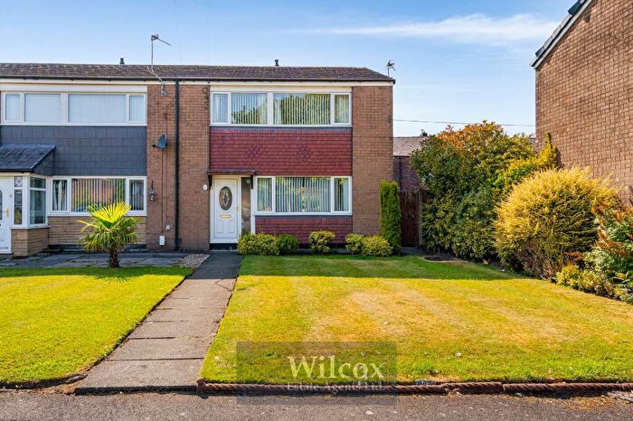 3 Bedroom Terraced House For Sale In Shireburn Avenue, Bolton, BL2