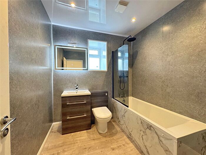 3 Bedroom End Of Terrace House For Sale In Newchurch Road, Rawtenstall, Rossendale, BB4