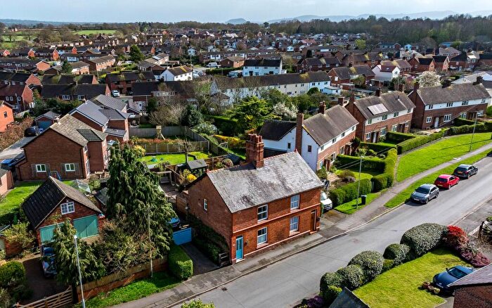 3 Bedroom Semi-Detached House For Sale In Hockenhull Lane, Tarvin, CH3