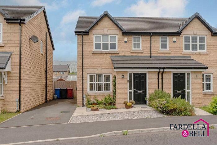 3 Bedroom Semi Detached House For Sale In Cunliffe Drive, Burnley, BB12