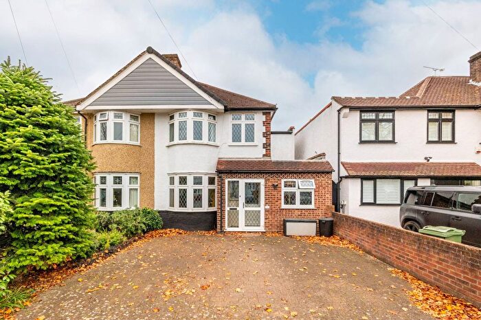 5 Bedroom Semi Detached House For Sale In Waverley Avenue, Whitton, Twickenham, TW2