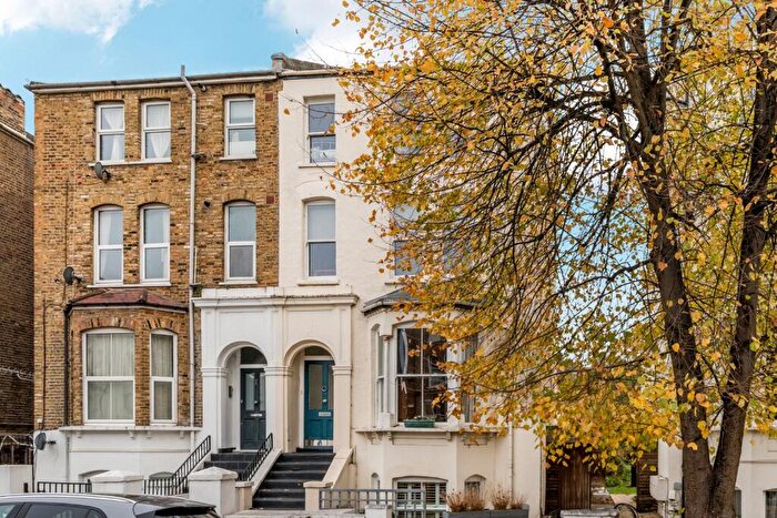 2 Bedroom Flat For Sale In Rosendale Road, West Dulwich, London, SE21