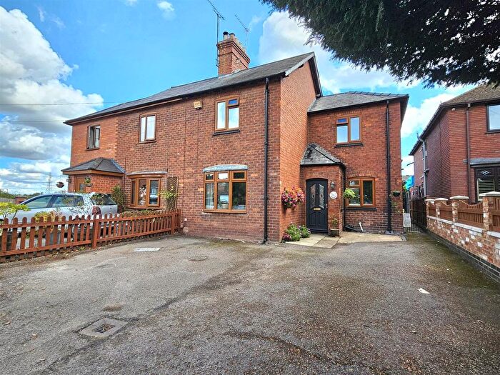 3 Bedroom Semi-detached House For Sale In Tewkesbury Road, Longford, Gloucester, GL2