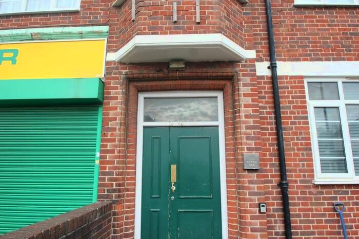 2 Bedroom Flat To Rent In Verdant Lane, London, SE6