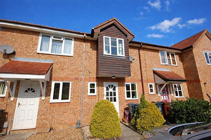 2 Bedroom Terraced House To Rent In Colwyn Close, Stevenage, SG1