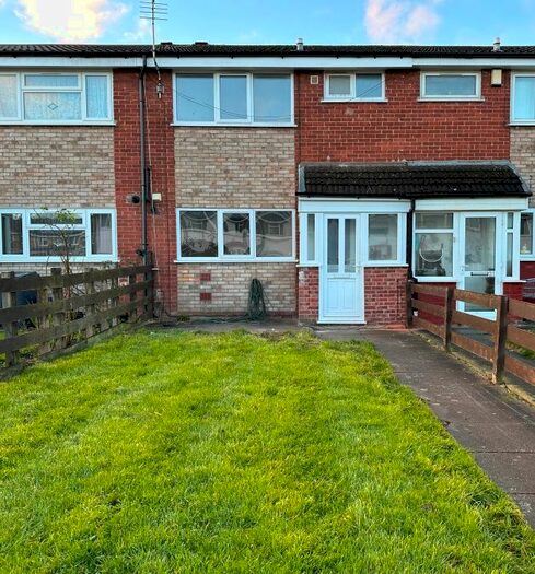 3 Bedroom Terraced House To Rent In Woodgreen Walk, Leicester, LE4