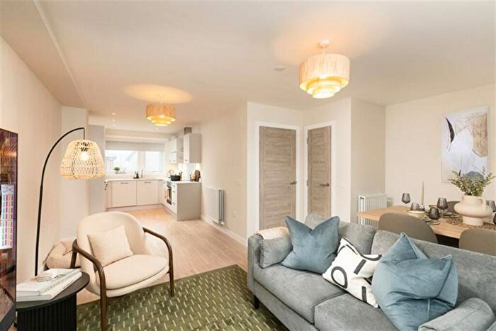 3 Bedroom Terraced House To Rent In Casa At Vista Park, Glasgow, G33