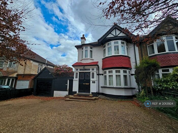 4 Bedroom Semi-Detached House To Rent In Monkhams Lane, Woodford Green, IG8