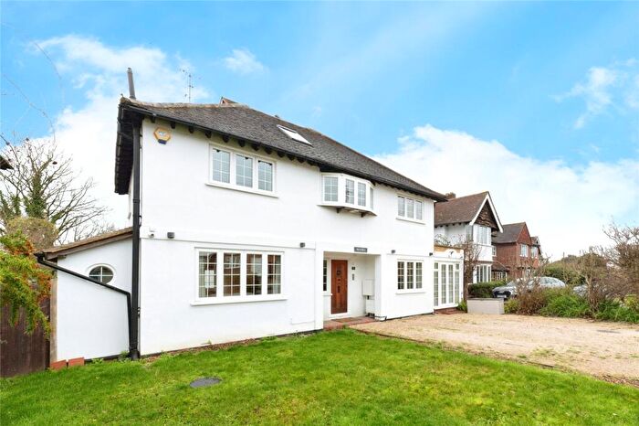 5 Bedroom Detached House For Sale In Hinchley Drive, Esher, Surrey, KT10