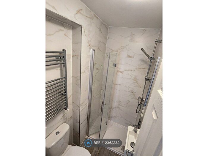4 Bedroom Terraced House To Rent In Federation Road, London, SE2