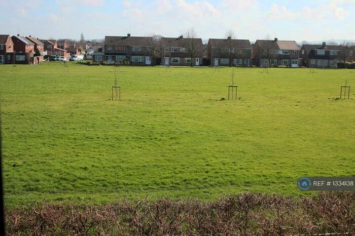 2 Bedroom Flat To Rent In Twickenham Close, Swindon, SN3