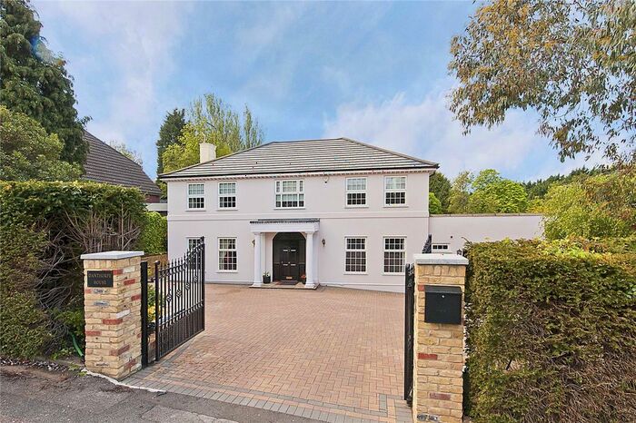 5 Bedroom Detached House To Rent In Hunting Close, Esher, Surrey, KT10