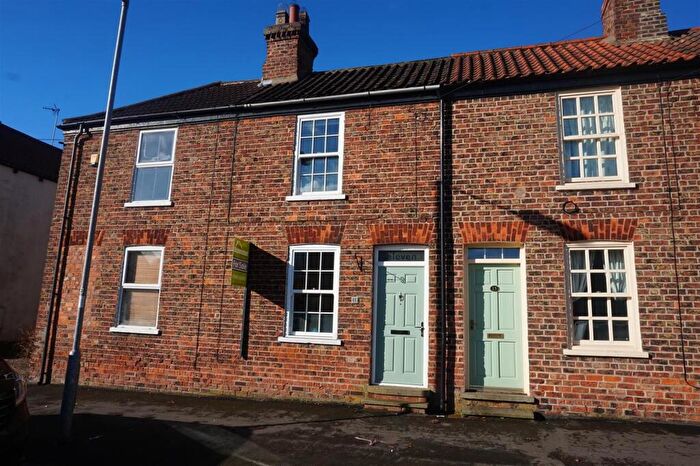 2 Bedroom Cottage To Rent In Main Street, Elloughton, HU15