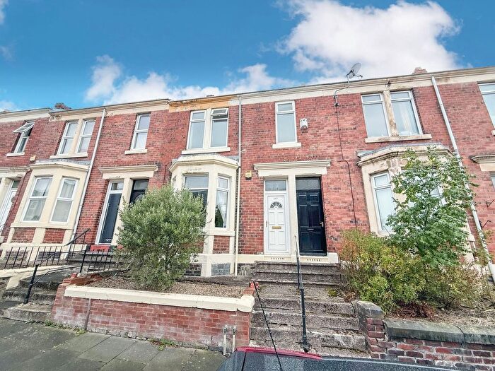 3 Bedroom Flat For Sale In Windsor Avenue, Gateshead, NE8