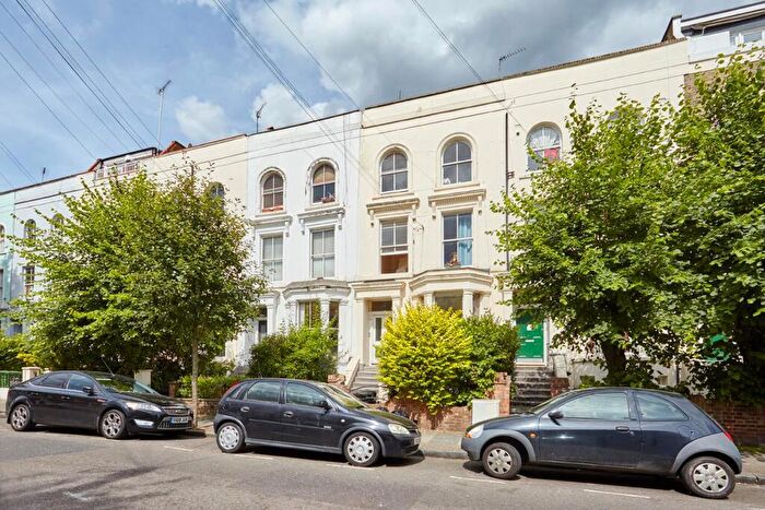 1 Bedroom Flat To Rent In Yonge Park, Finsbury Park, N4
