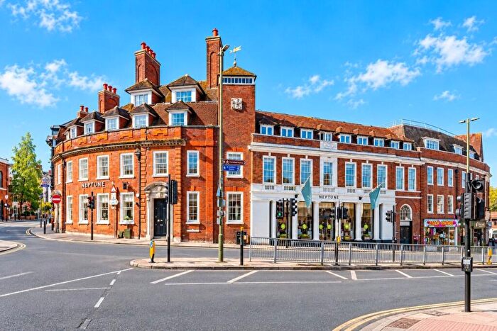 1 Bedroom Flat To Rent In High Street, Guildford, Guildford, GU1