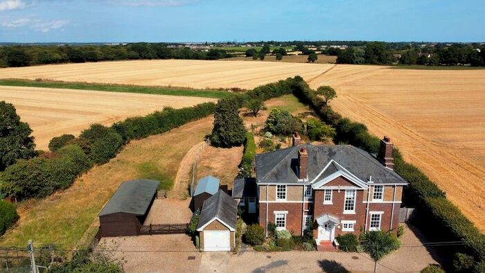 5 Bedroom Detached House For Sale In Wheatsheaf Lane, Wrabness, CO11