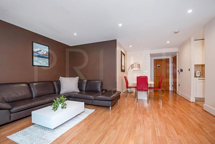 1 Bedroom Flat To Rent In Kestrel House, St George Wharf, Vauxhall, SW8