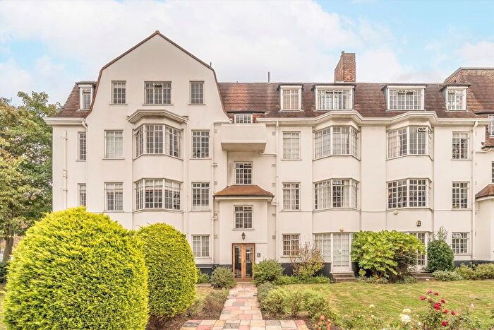 1 Bedroom Flat For Sale In Streatham Hill, Streatham Hill, SW2