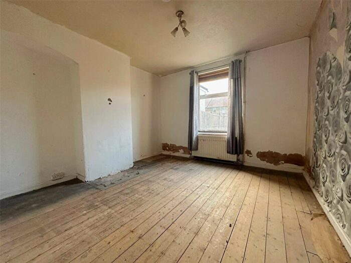 3 Bedroom Terraced House For Sale In Ravenscar Road, Bromley, BR1