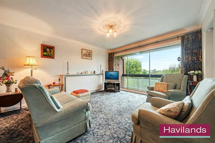 1 Bedroom Flat For Sale In Church Hill, London, N21