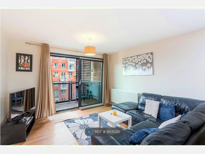 2 Bedroom Flat To Rent In Hornsey Street, London, N7