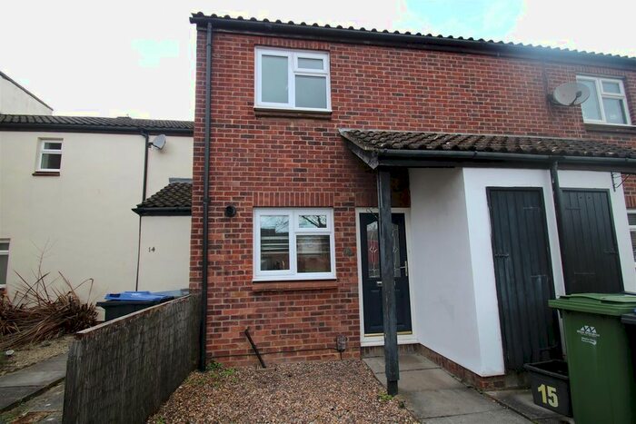 2 Bedroom Terraced House To Rent In Withy Close, Trowbridge, BA14