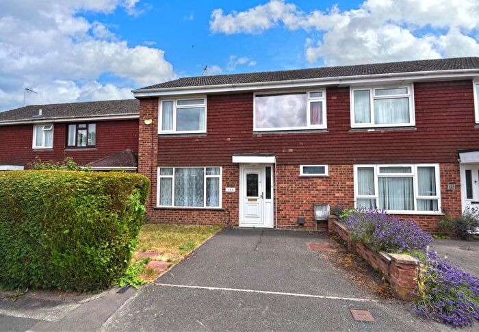 4 Bedroom Terraced House To Rent In Roman Way, Farnham, Surrey, GU9