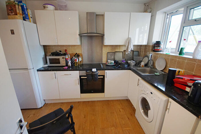 3 Bedroom Maisonette To Rent In Stanhope Parade, Euston, NW1