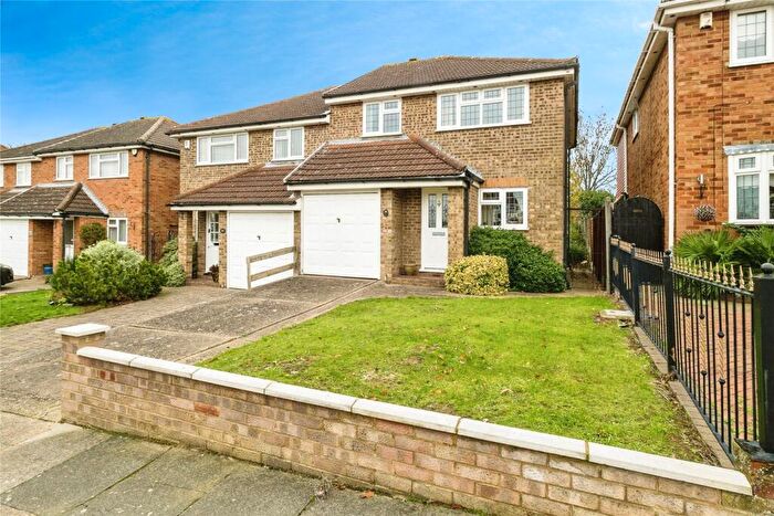 3 Bedroom Semi Detached House For Sale In Irons Way, Romford, RM5