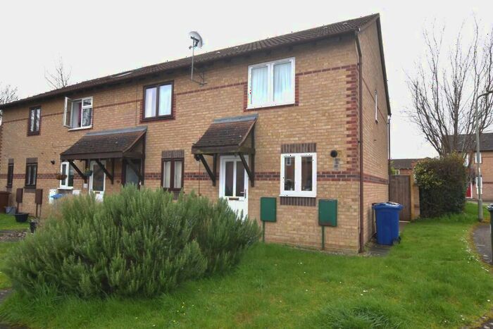 2 Bedroom End Of Terrace House To Rent In Pine Close, Bicester, Oxfordshire, OX26