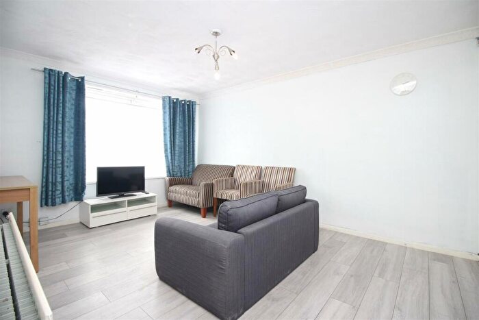 3 Bedroom Terraced House To Rent In Fairnley Walk, Newcastle Upon Tyne, NE5