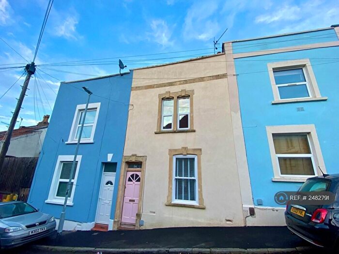 2 Bedroom Terraced House To Rent In Hebron Road, Bristol, BS3