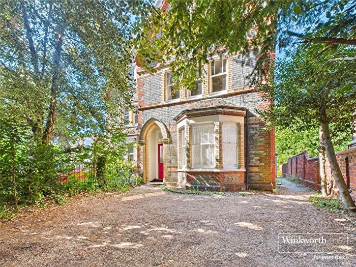 2 Bedroom Maisonette To Rent In Erleigh Road, Reading, Berkshire, RG1