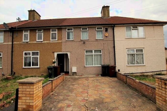 2 Bedroom Terraced House To Rent In Standfield Road, Dagenham, London, RM10