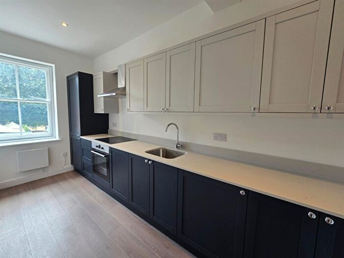 Studio To Rent In West Street, Reigate, RH2